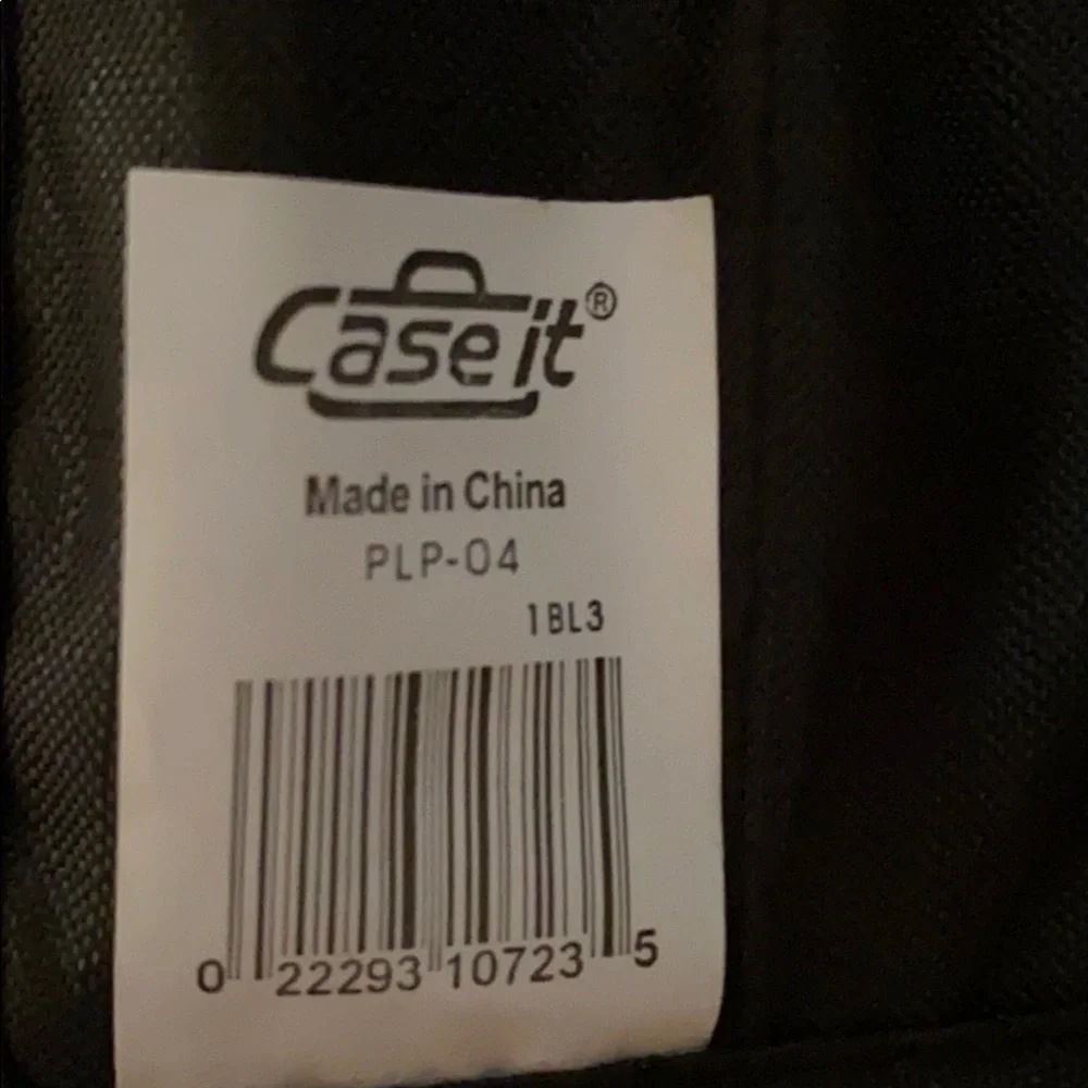 ~Case-it~ Black Padded Tri-Fold Pencil Pou…